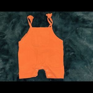 0-3 months| worn once| 10/10 condition